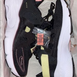 Nike Huarache-type